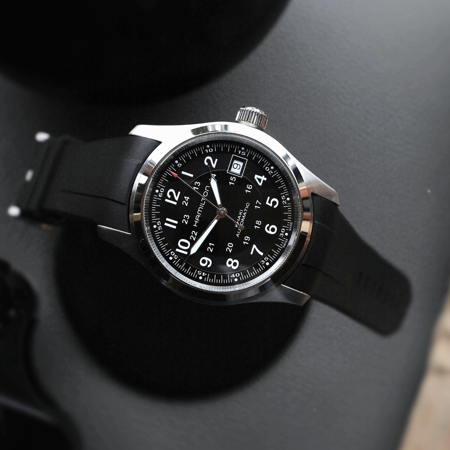 Kautschukarmband für Hamilton Khaki Field (38mm/40mm/42mm) - Schwarz - Helvetus DE