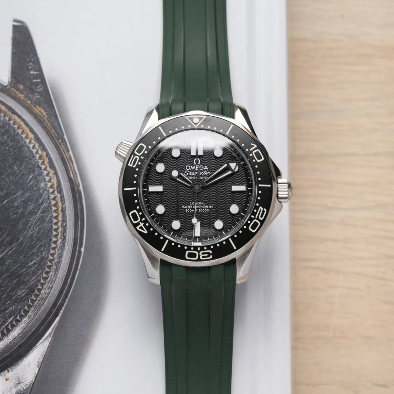 Omega Seamaster (Diver) 300M Kautschukarmband – Grün - Helvetus DE